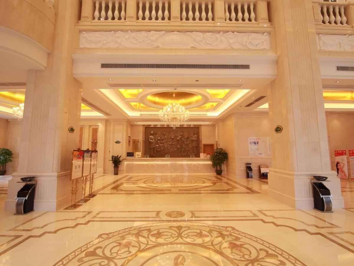 Vienna Hotel Foshan Airport Exterior foto